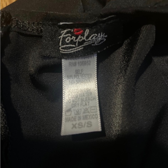 Bad to the Bone gold costume - Picture 10 of 16